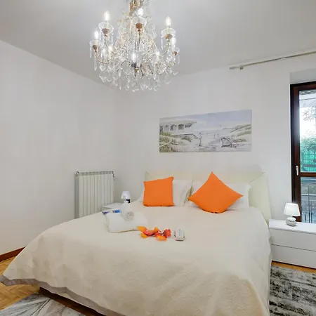 Apartamento Camelia - Historical Center Near - Happy Toscolano-Maderno
