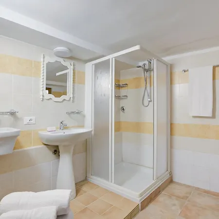 Apartamento Camelia - Historical Center Near - Happy Toscolano-Maderno